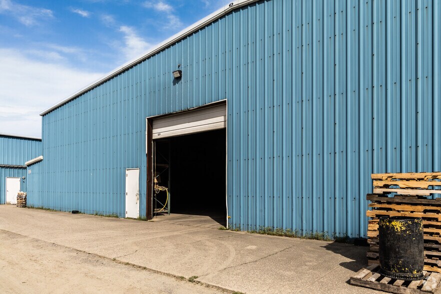 More Photos Of 2824 Virginia Rd, Tyner Warehouse For Lease