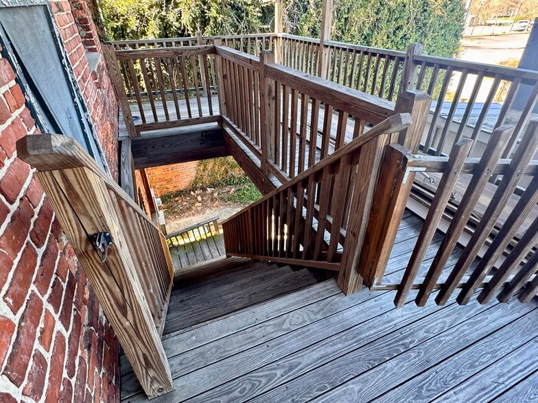 More Photos Of 2720 Cleveland St, Elloree Storefront Retail Residential For Sale