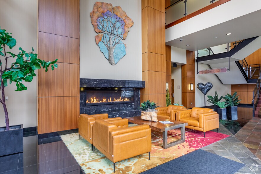 More Photos Of 400 E Mill Plain Blvd, Vancouver Office For Lease