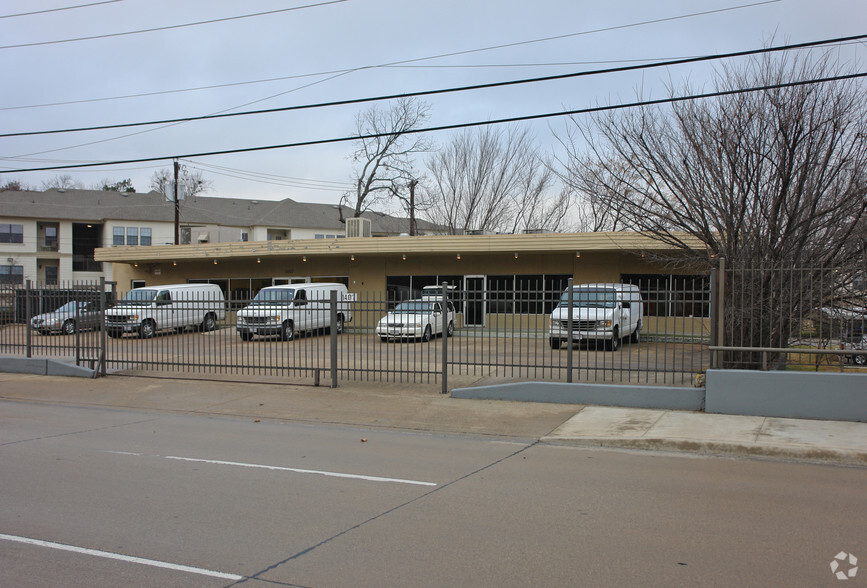 Primary Photo Of 1407 N Zang Blvd, Dallas Freestanding For Lease