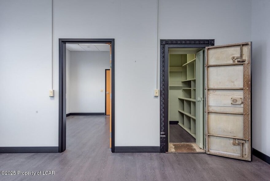 More Photos Of 2 S Main St, Pittston Loft Creative Space For Lease