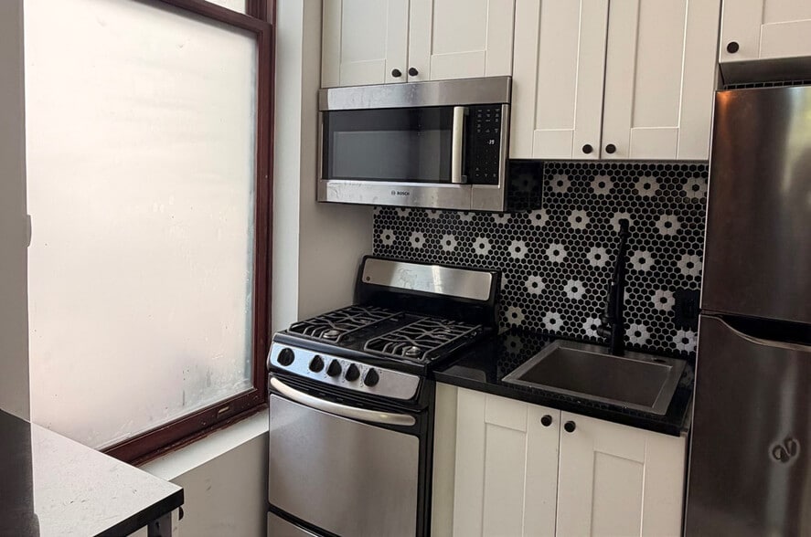 More Photos Of 241 Lenox Ave, New York Apartments For Lease