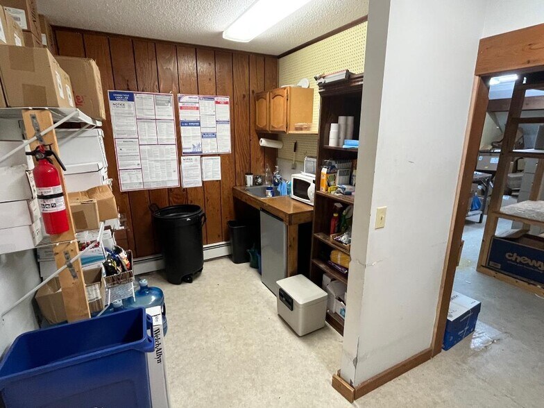 More Photos Of 284 Merrow Rd, Tolland Office For Lease