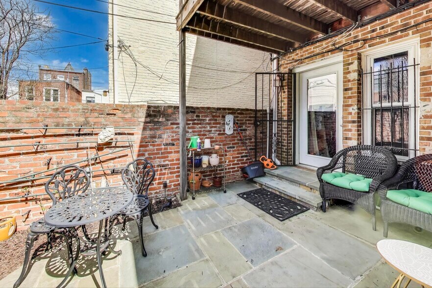 More Photos Of 1324 10th St NW, Washington Apartments For Sale