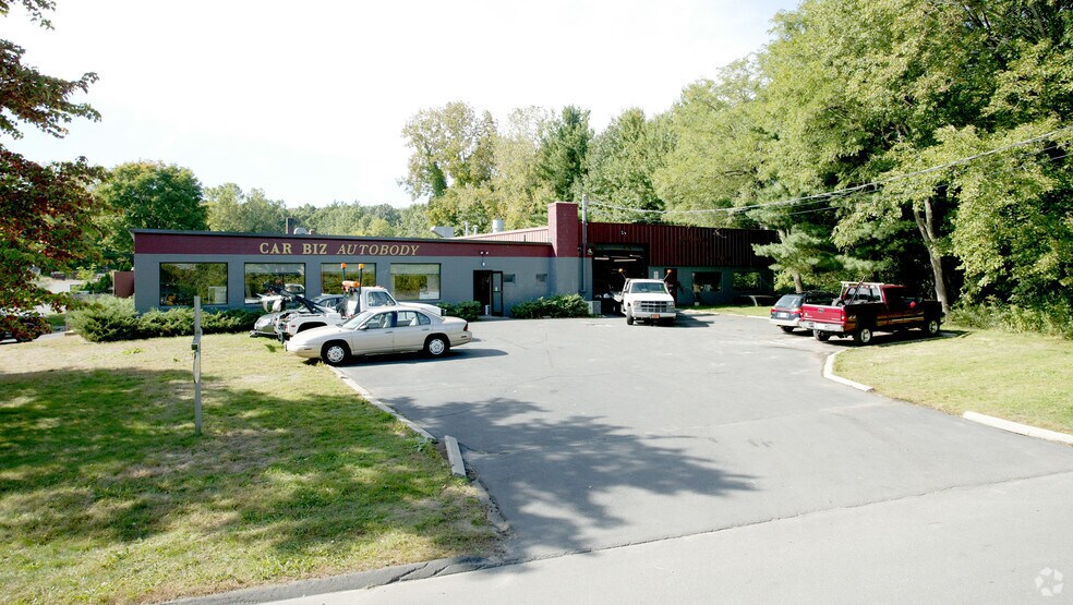 More Photos Of 19 Sandscreen Rd, Avon Flex For Lease