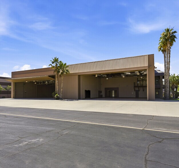 More Photos Of 4180 W Kitty Hawk Way, Chandler Airplane Hangar For Sale