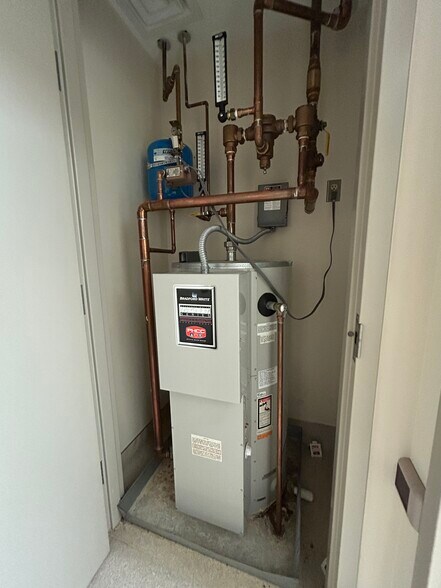 More Photos Of 213-221 Sterling Farm Dr, Jackson Medical For Lease