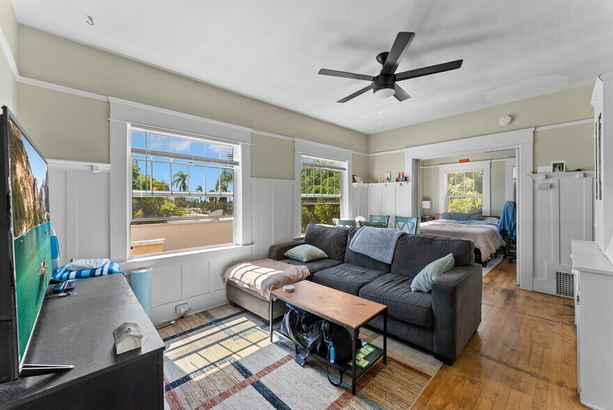 More Photos Of 237 Spruce St, San Diego Apartments For Sale