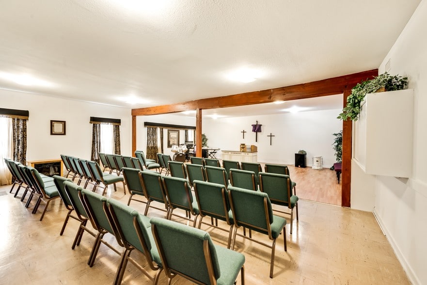 More Photos Of 4633 Wichita St, Fort Worth Religious Facility For Lease