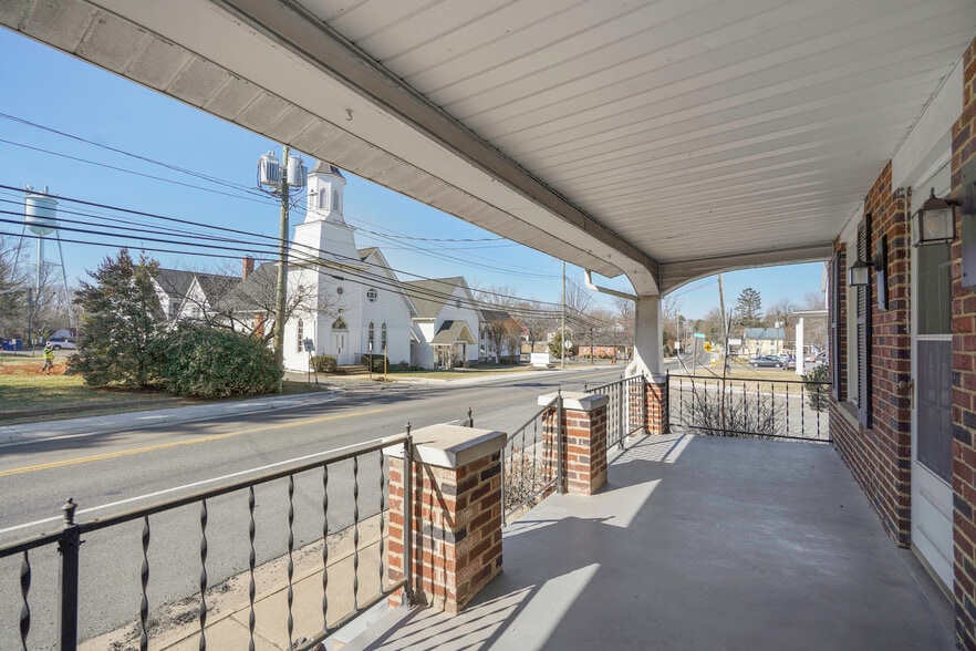 More Photos Of 41 E Colonial Hwy, Hamilton Freestanding For Sale