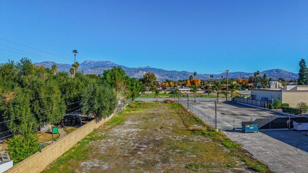 More Photos Of 3630 E Florida Ave, Hemet Auto Dealership For Sale