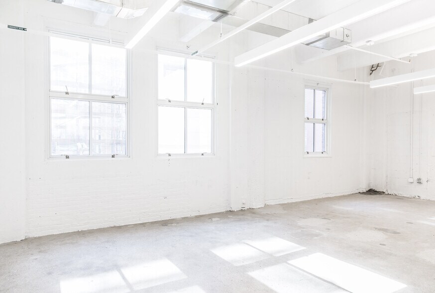 More Photos Of 150 BAY St, Jersey City Loft Creative Space For Lease