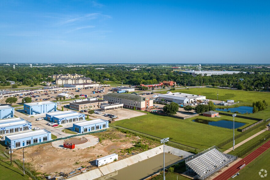 More Photos Of 31380 FM 2920 Rd, Waller Hotel For Sale