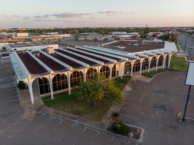 More Photos Of 4215 S Staples St, Corpus Christi Medical For Lease