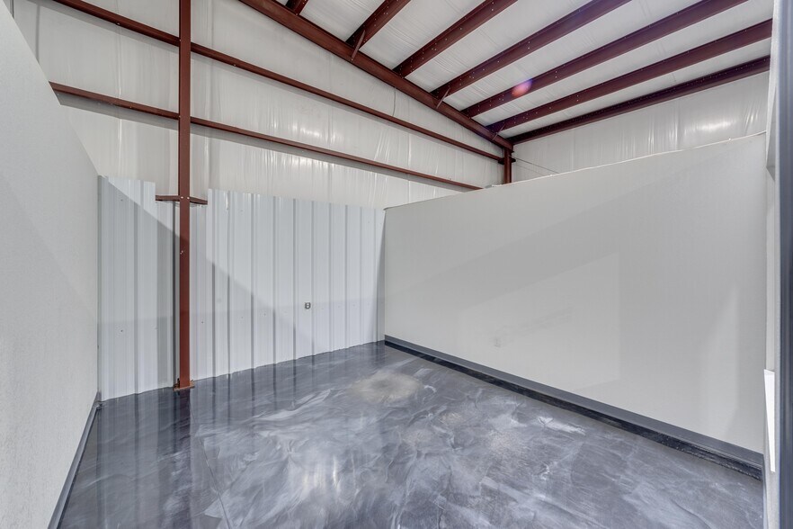 More Photos Of 395 E Lincoln Ave, LaBelle Warehouse For Sale