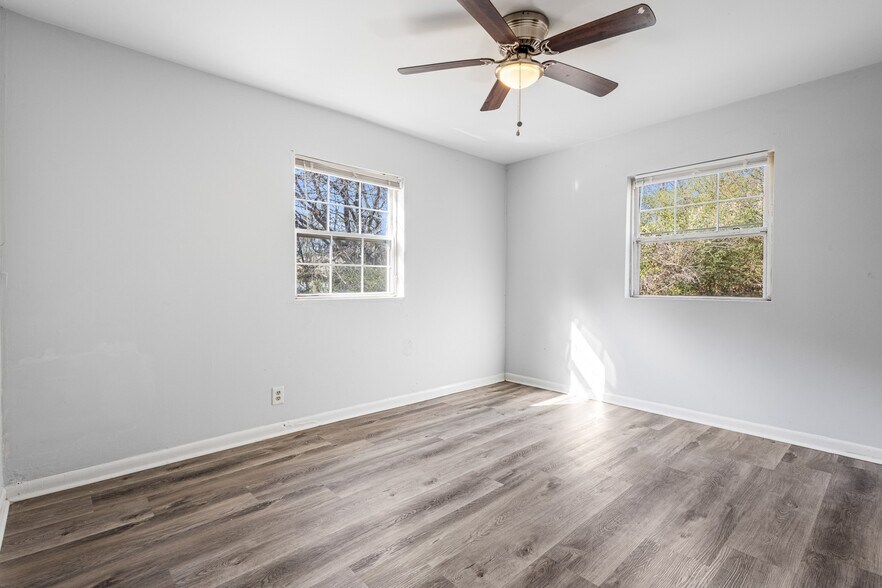 More Photos Of 1204-1216 Lakeview Dr NW, Conyers Multifamily For Sale