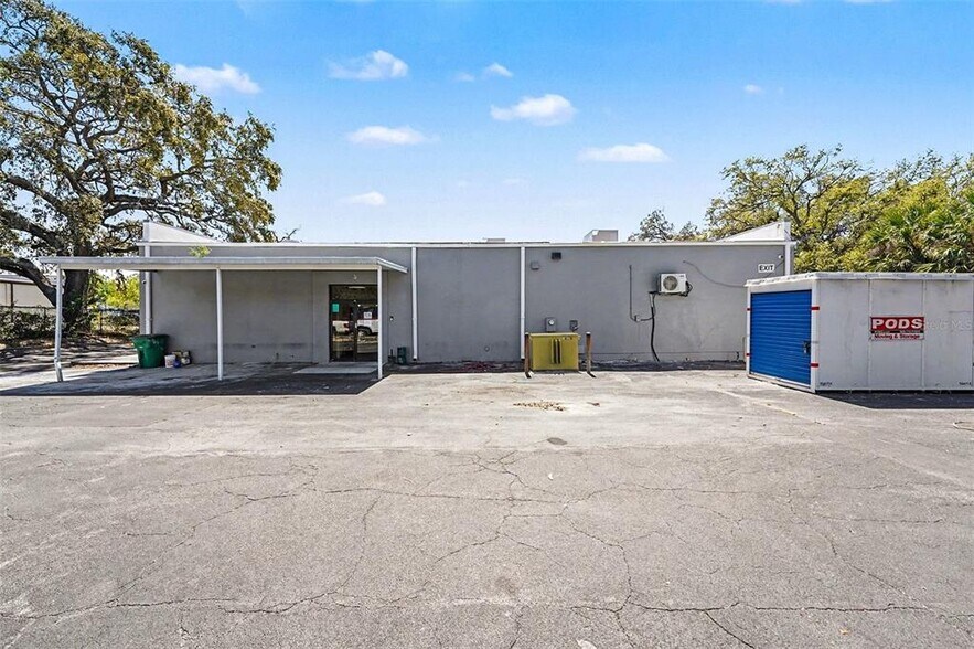 More Photos Of 2304 E Busch Blvd, Tampa Office For Sale