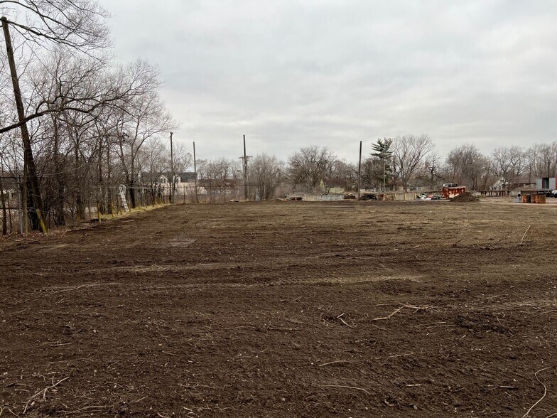 More Photos Of 1201 15th Street Ave, Gary Land For Lease