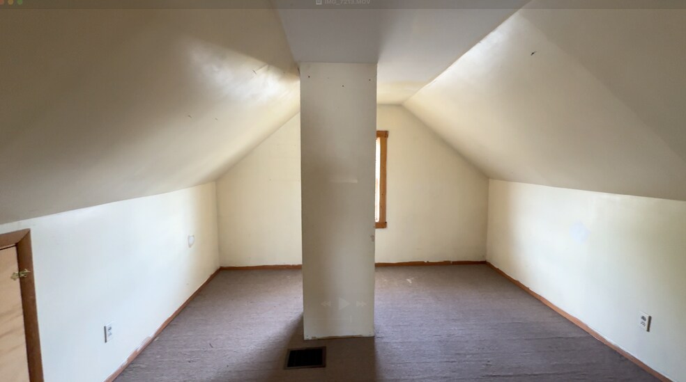 More Photos Of 947 Sabattus St, Lewiston Multifamily For Sale