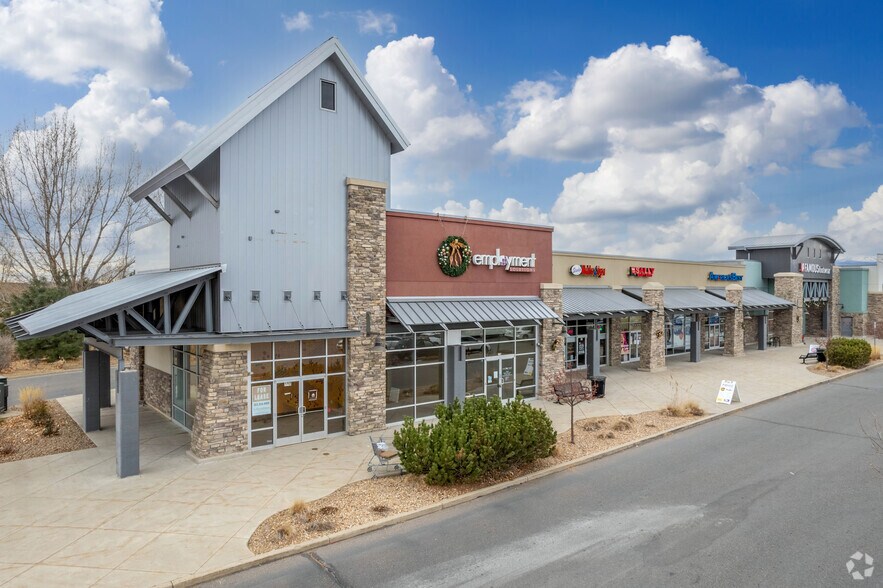 More Photos Of 205-210 Ken Pratt Blvd, Longmont Unknown For Lease