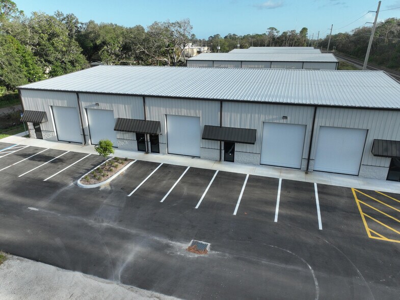 Primary Photo Of 730 Parque Dr, Ormond Beach Warehouse For Lease
