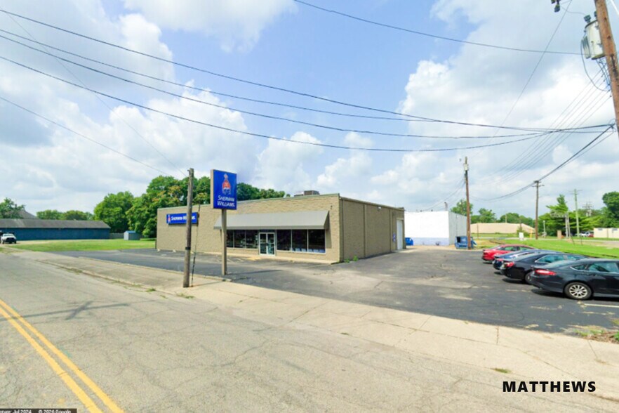 More Photos Of 530 Clark St, Middletown Freestanding For Sale
