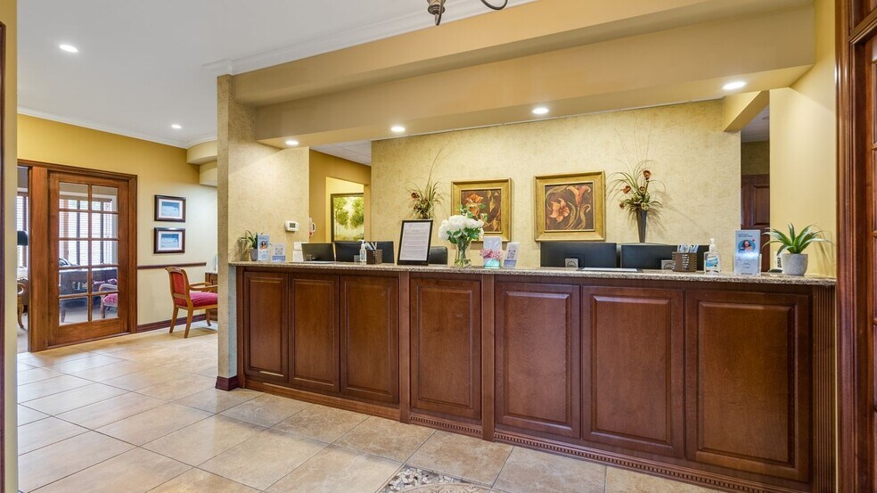 More Photos Of 1960-1980 Bethel Rd, Columbus Medical For Sale