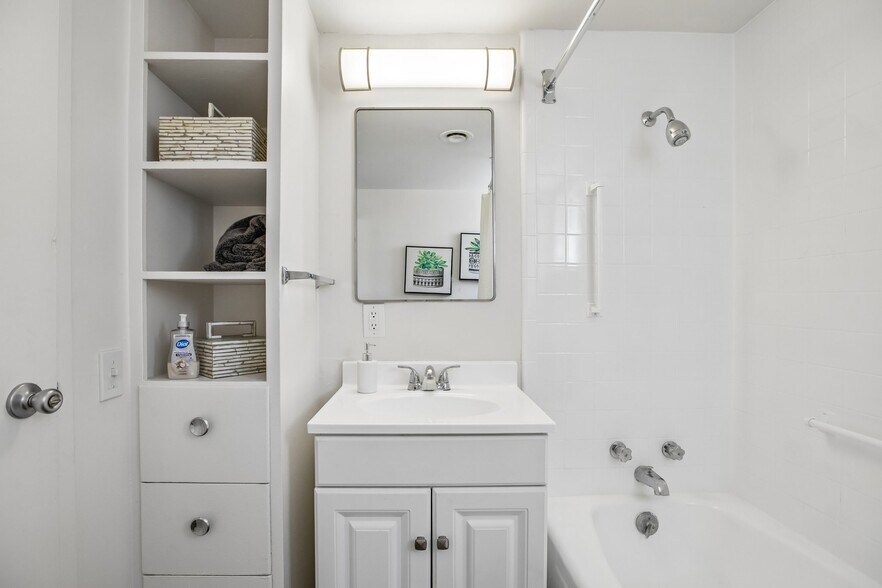 More Photos Of 1810 S Main St, Salt Lake City Apartments For Sale