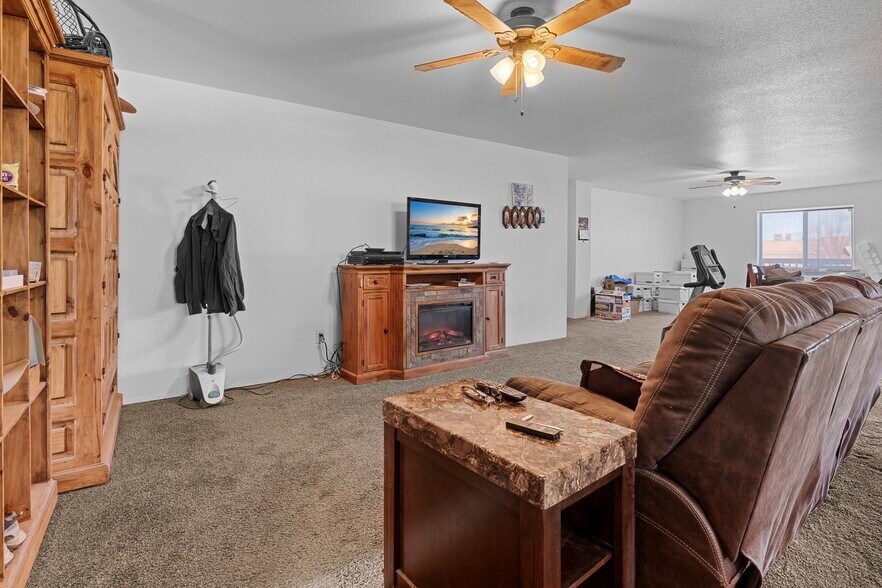 More Photos Of 302 S Purcell Blvd, Pueblo West Auto Dealership For Sale