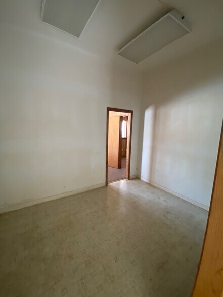 More Photos Of 2100 Woodlynne Ave, Oaklyn Apartments For Sale