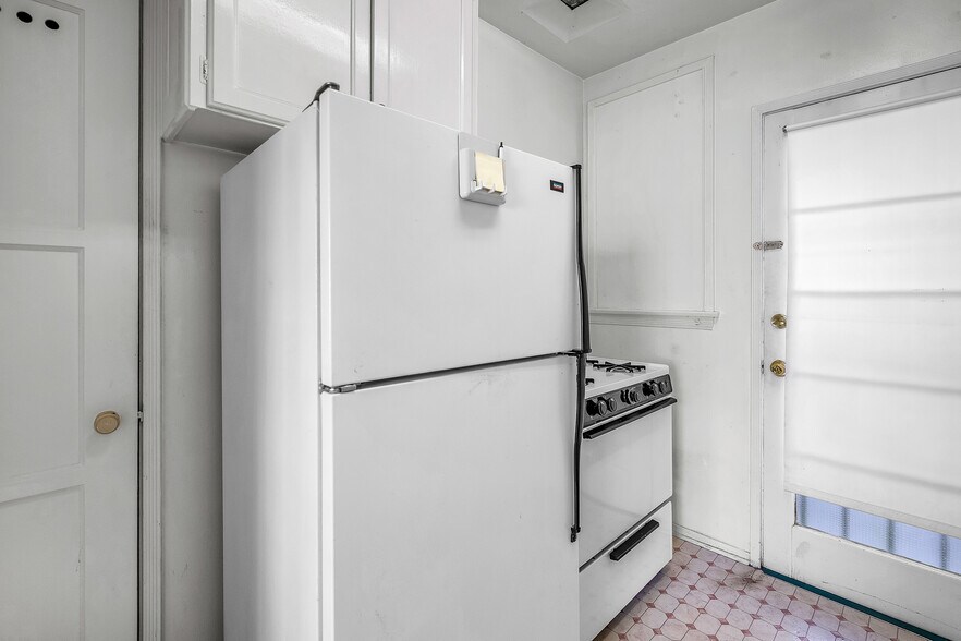 More Photos Of 2363 Torrance Blvd, Torrance Apartments For Sale