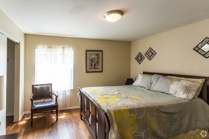 More Photos Of 1624 Northwinds Estates Dr, Saint Louis Apartments For Sale
