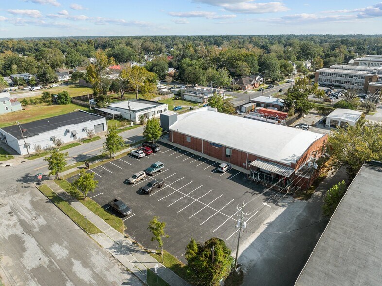 More Photos Of 1108 Princess St, Wilmington General Retail For Sale