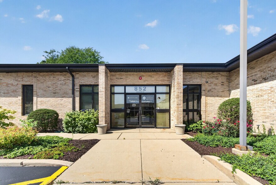 Primary Photo Of 852 W Bartlett Rd, Bartlett Office For Sale