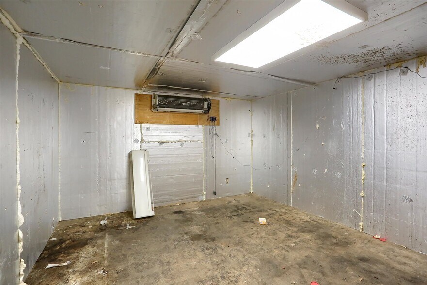 More Photos Of 5948 Linglestown Rd, Harrisburg Restaurant For Sale