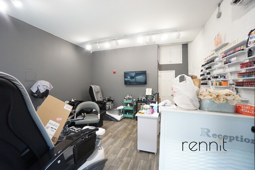 More Photos Of 1093 Putnam Ave, Brooklyn Storefront Retail Residential For Lease