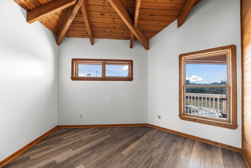 More Photos Of 1711 Bobby Lee Trl, Kill Devil Hills Specialty For Sale