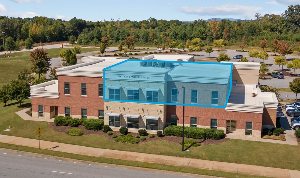 More Photos Of 703 Verdae Blvd, Greenville Healthcare For Lease