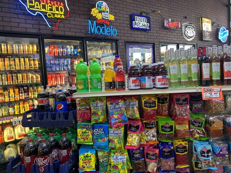 More Photos Of 1445 Highway 46, Wasco Service Station For Sale