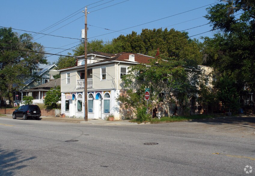 More Photos Of 315-317 Castle St, Wilmington General Retail For Sale