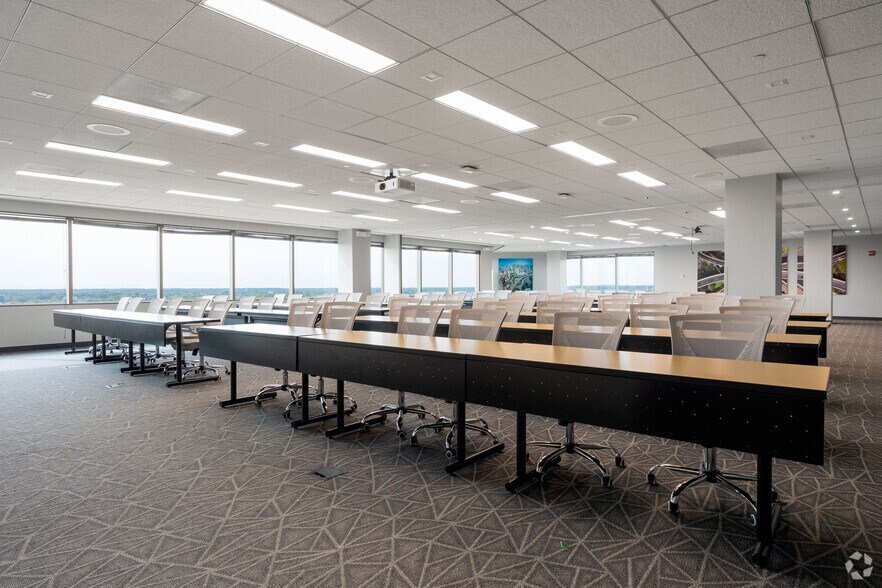 More Photos Of 1 Tower Center Blvd, East Brunswick Coworking Space