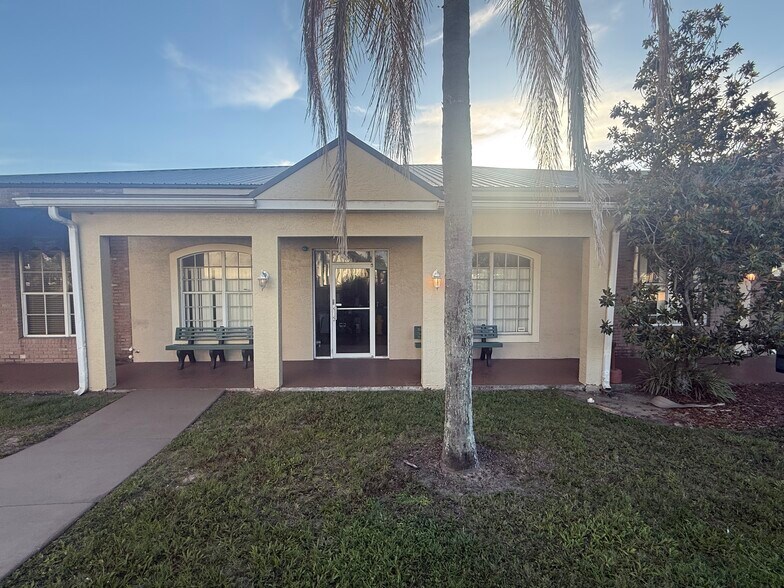 Primary Photo Of 179 N Us-27 Hwy, Clermont Office For Lease