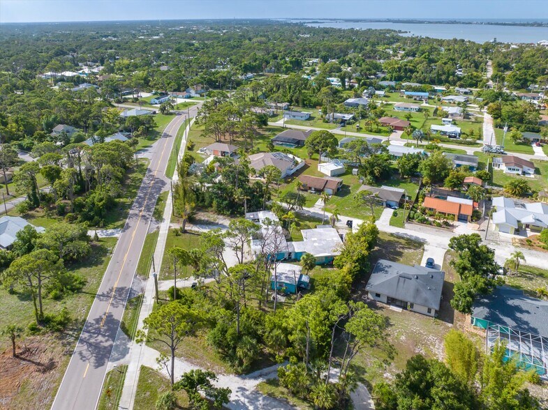 More Photos Of 600 Old Englewood Rd, Englewood Apartments For Sale