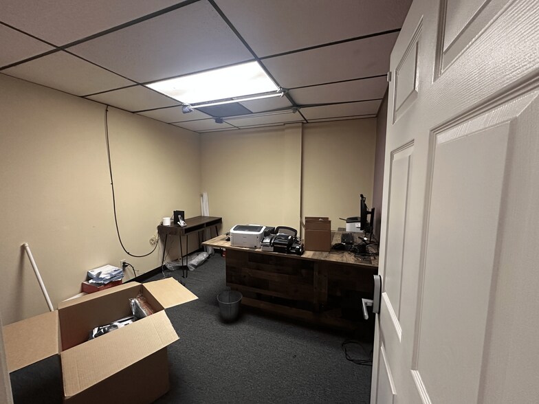 More Photos Of 1208-1218 FM 78, Schertz Freestanding For Lease