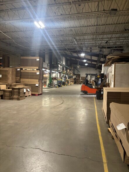 More Photos Of 55-R Pawtucket Ave, Rumford Warehouse For Sale