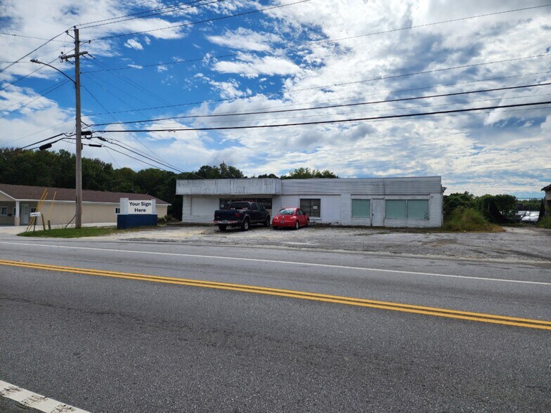 Primary Photo Of 12081 Veterans Memorial Hwy, Douglasville Flex For Sale