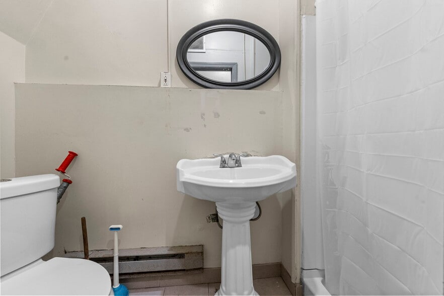 More Photos Of 368-370 Summer Ave, Newark Apartments For Sale