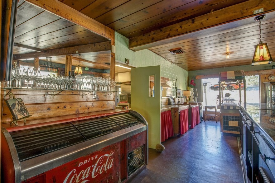 More Photos Of 13383 Sierra Way, Kernville Hotel For Sale