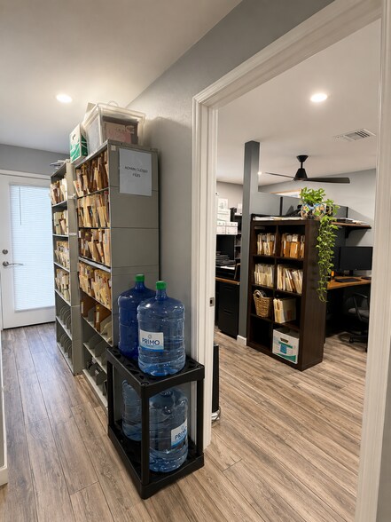 More Photos Of 7220 N 16th St, Phoenix Office For Sale
