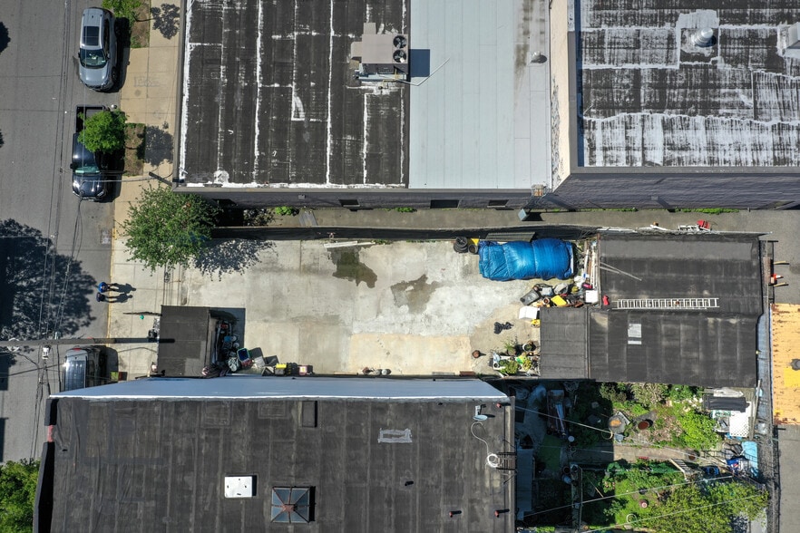 More Photos Of 145 Jefferson St, Brooklyn Land For Sale